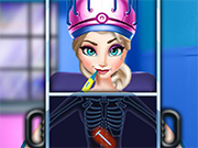 Play Elsa Surgeon Treatment