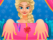Play Elsa Valentine’s Day Manicure