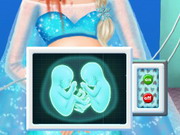 Play Pregnant Elsa Ambulance