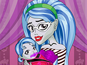 Play Ghoulia Yelps Pregnant