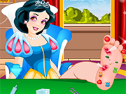 Play Snow White Foot Doctor